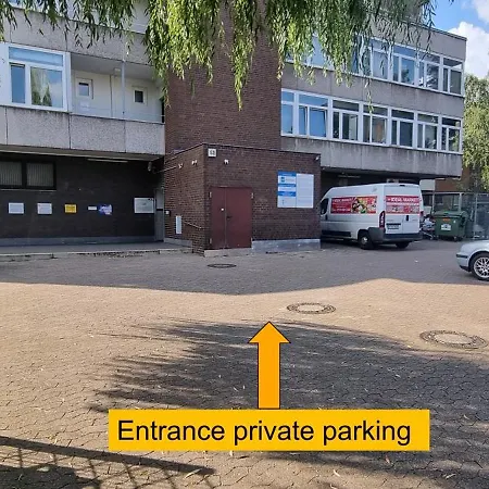 - Langenhagen Center شقة هانوفر