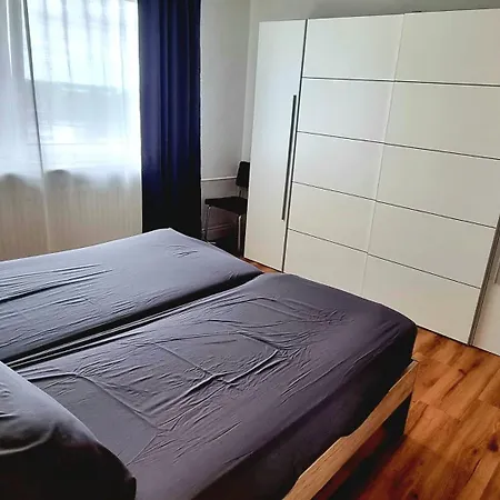 - Langenhagen Center شقة هانوفر
